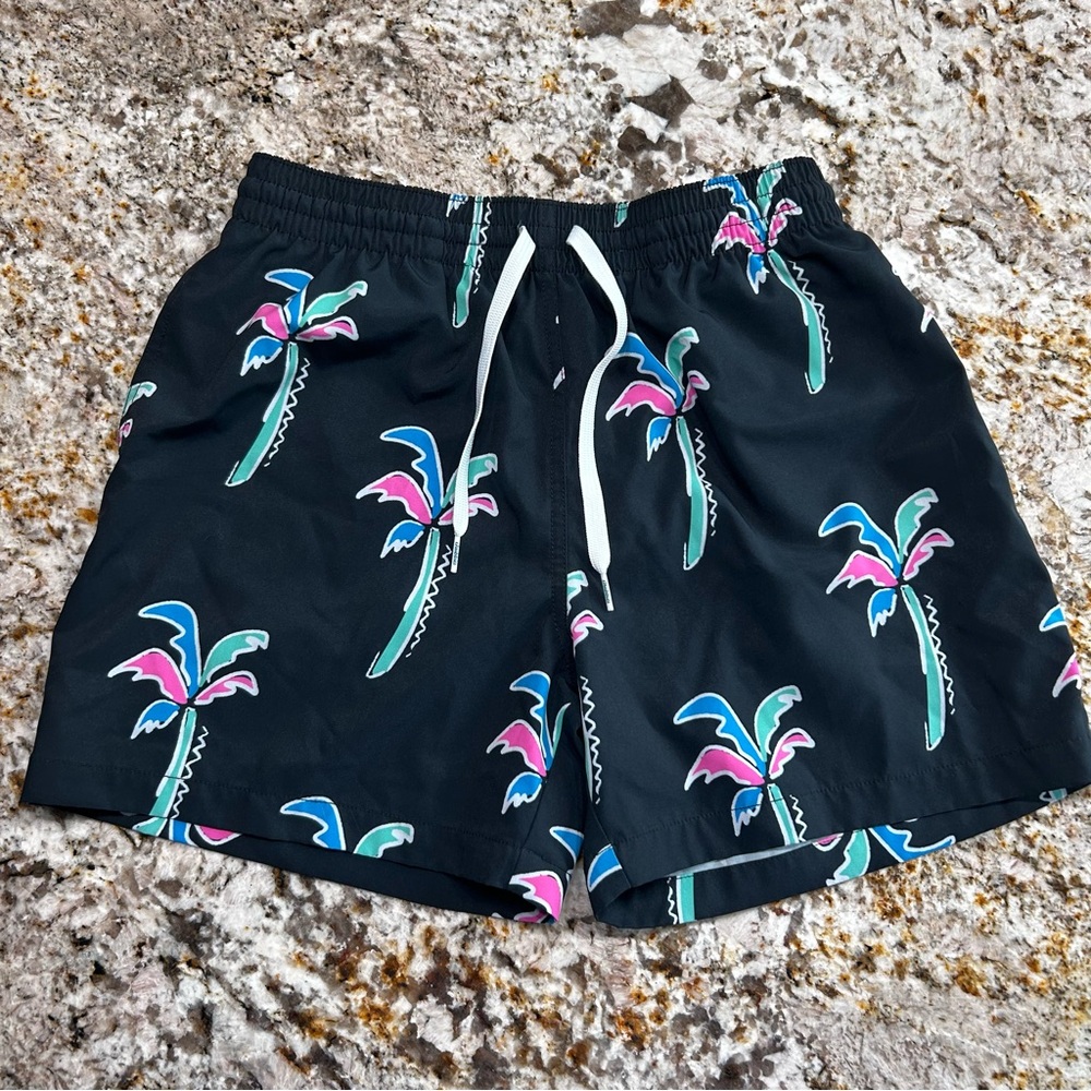 Chubbies Havana Nights 5.5" Inseam Swim Trunks Mens Sz Medium Summer Palm Trees